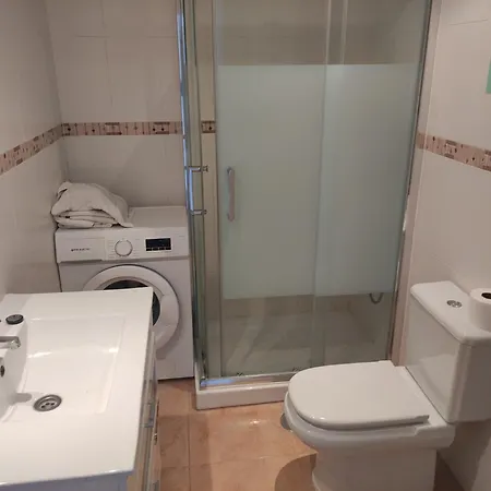 In First Line And Center Apto 10-11 *