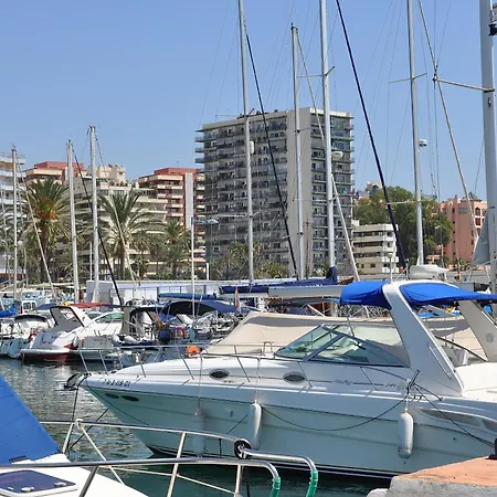 In First Line And Center Apto 10-11 Марбелья